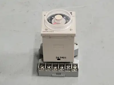 USED OMRON H3CR-A