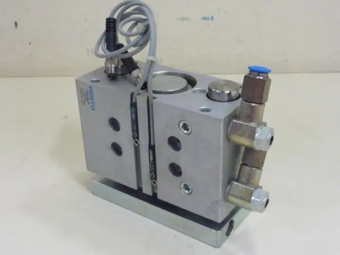 Used FESTO DFM-40-25-P-A-GF Cylinders Michigan US | Ideal Machinery #594328