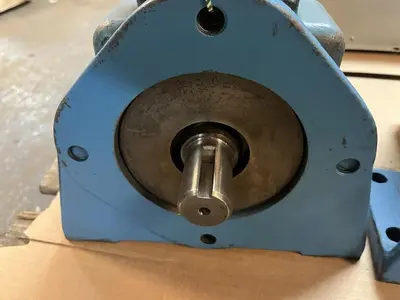 Used VICKERS 45V506-1C-20-283 Pumps | Surplus Asset Holdings #1206217