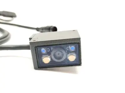 Used KEYENCE Ultra Small 2D Barcode Code Reader, Medium-Distance Type Barcode Scanners Michigan US | Maverick Industrial Sales #1395690
