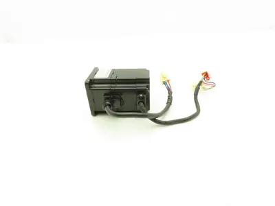 Yaskawa SGMPH-01A1A-YR21 AC Servo Motor 0.1kW 200v 0.89A 3000rpm