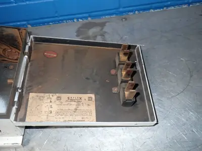 USED SQUARE D SD9351