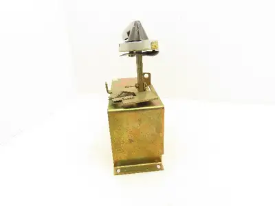 Square D 5114028630 Disconnect Mechanism And Handle Type LM-1 Ser.B