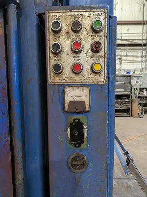 USED 1981 GOFF 48" FIXED TABLE