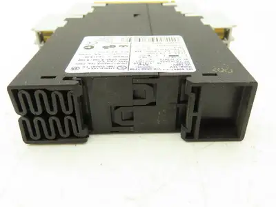 Siemens 3TK2824-1BB40 Sirius Safety Relay Control Lot of 4