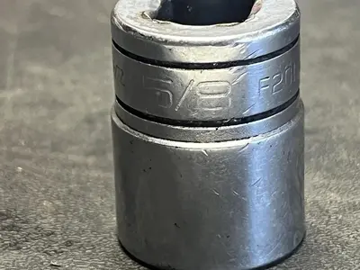 Snap On Tools F201 5/8" SAE Flank Drive Shallow Socket 3/8" Drive 12 Point USA