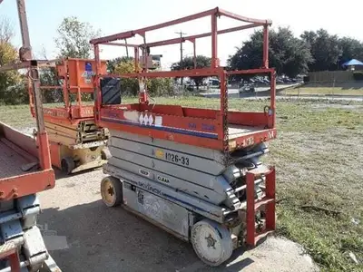 USED 2005 SKYJACK SJIII 3226