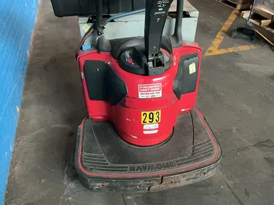 Used RAYMOND 8410 Pallet Jacks Ohio US | HGR 24 #1404934