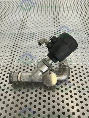 USED BURKERT 00462610 SOLENOID VALVE 1/2 PTFE W/ THREADED TO 1/2" NPT FITTING 145 PSI