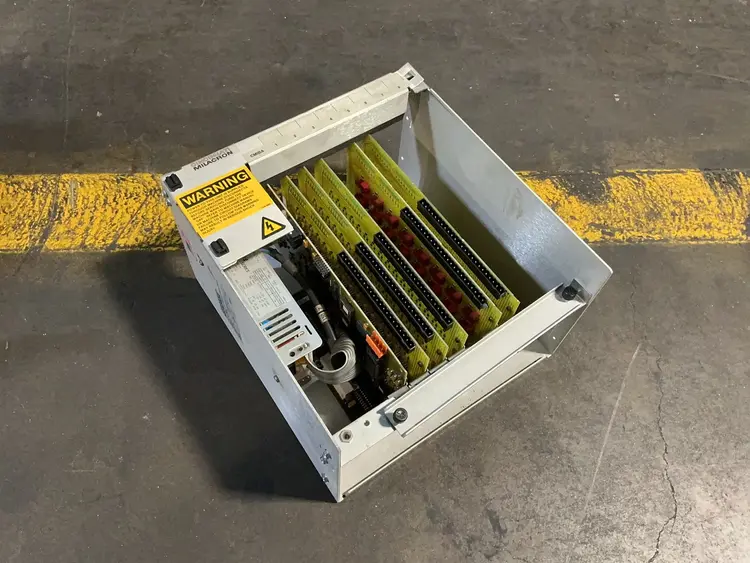 Used CINCINNATI 34242079A PLC Chassis Ohio US | HGR 24 #1359269