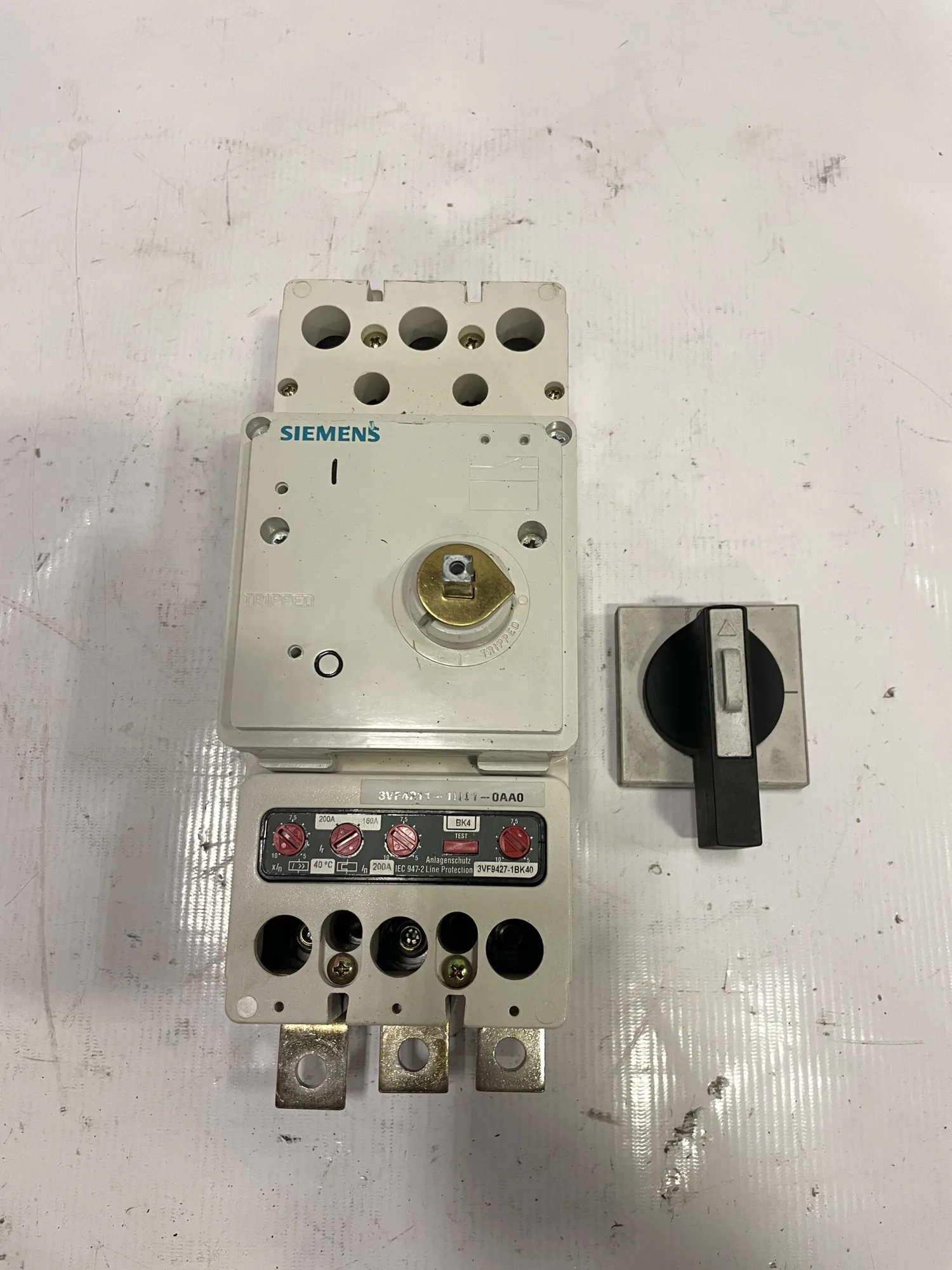 Siemens 3VF4211-1BK41-0AA0 3 Pole 160/200A Molded Case Circuit Breaker 415V