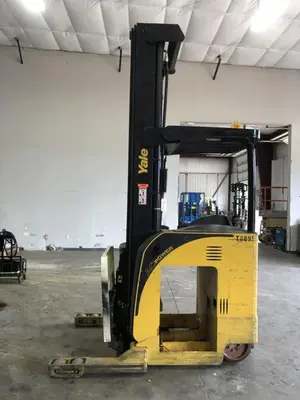 USED 2012 YALE NR045EA