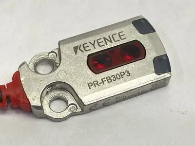 USED KEYENCE SELF-CONTAINED MINIATURE PHOTOELECTRIC SENSOR FLAT REFLECTIVE