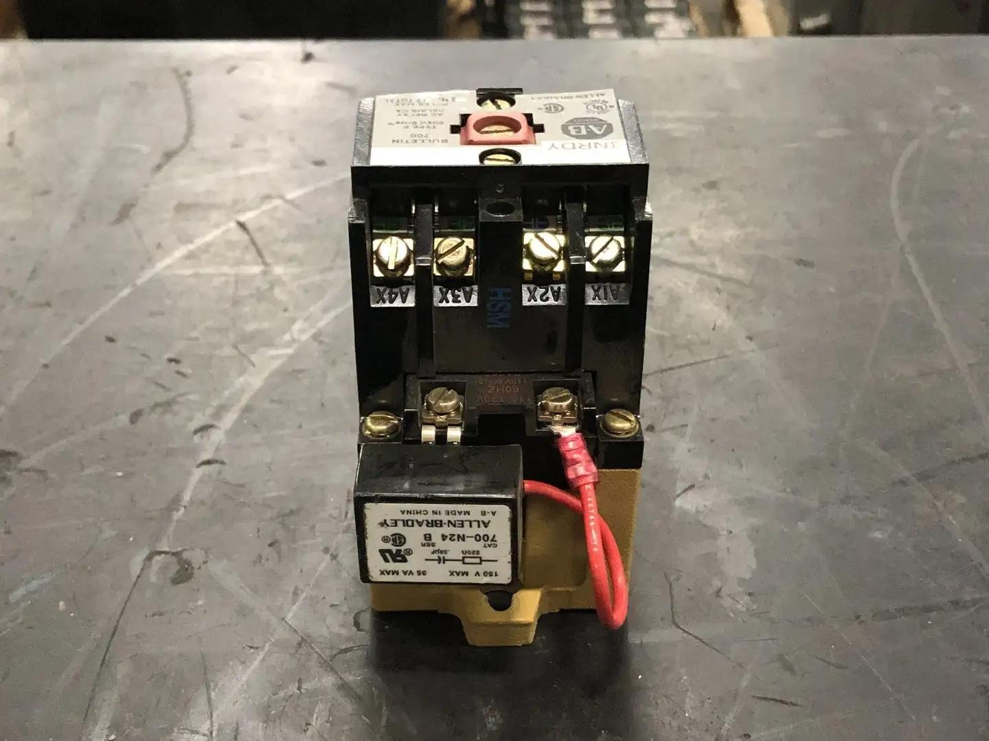 USED ALLEN-BRADLEY 700-P200A1