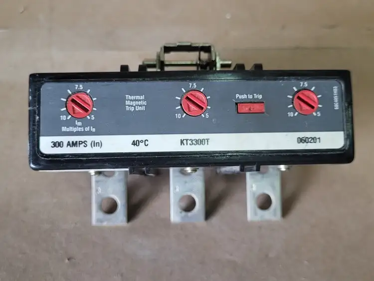 Used CUTLER-HAMMER KT3300T Switchgears British Columbia CA | Lenmark #239044