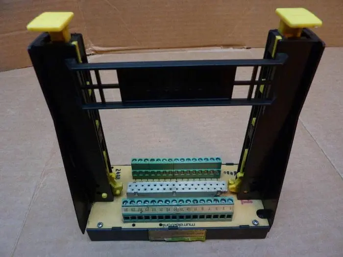 Used MURR ELEKTRONIK 63001 Panel Mounts | Ideal Machinery #661133