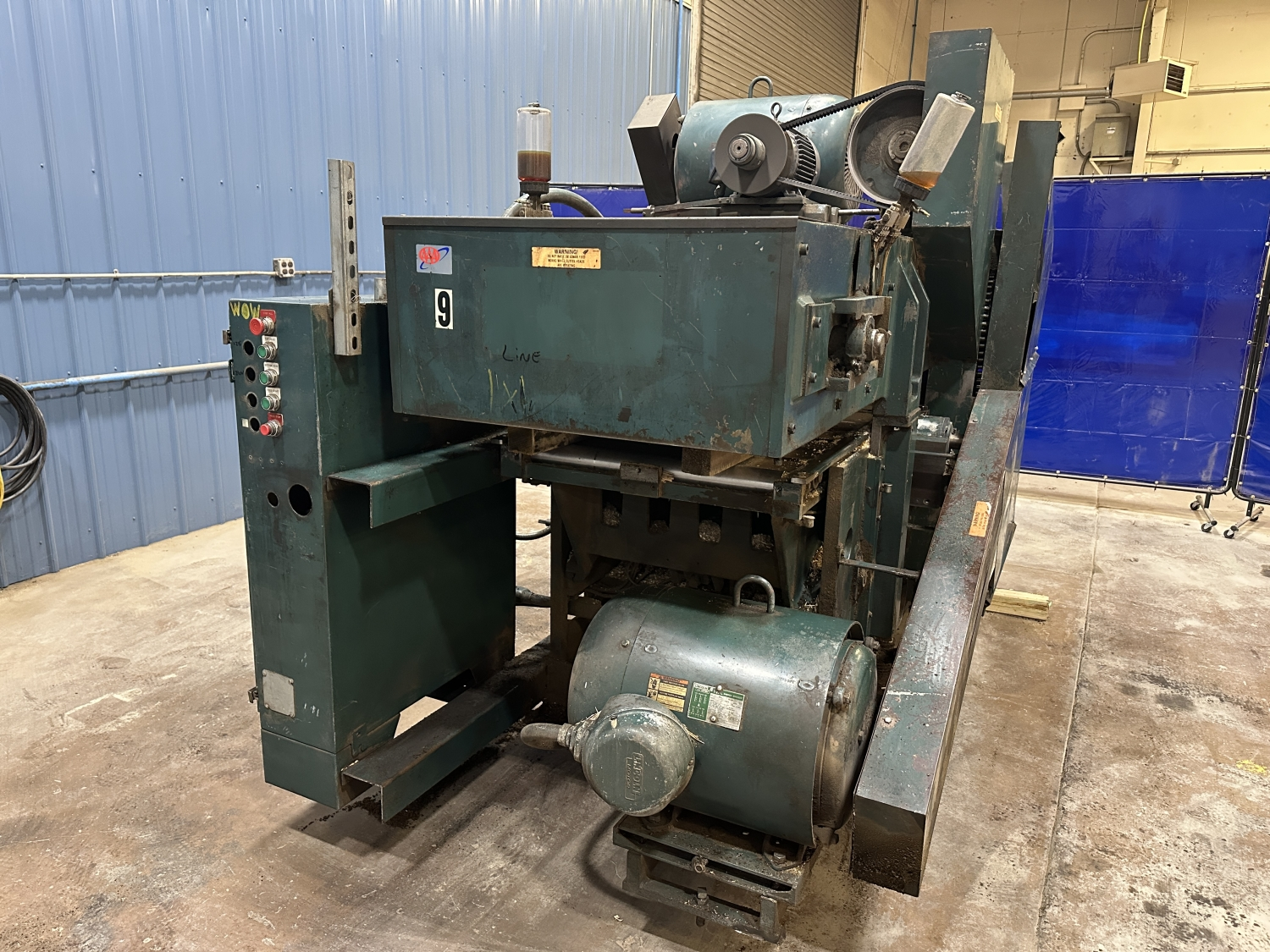 USED OLIVER 2072