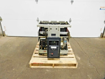 Used GE AKR-7F-100 Circuit Breakers Ohio US | Equipment Recovery Corp. #1329729