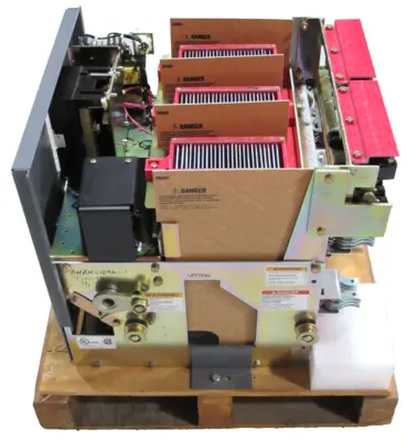 NEW EATON DS206 LOW VOLTAGE AC POWER CIRCUIT BREAKER 800A