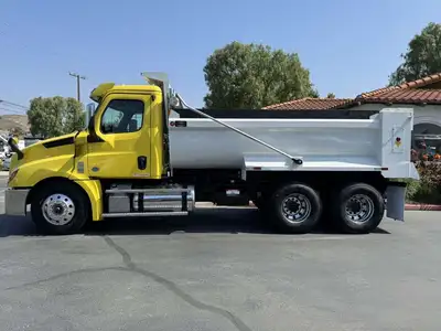 Used 2019 FREIGHTLINER CASCADIA 126 Tractors & Trailers California US | Commerce Truck Equipment Sales #1548313