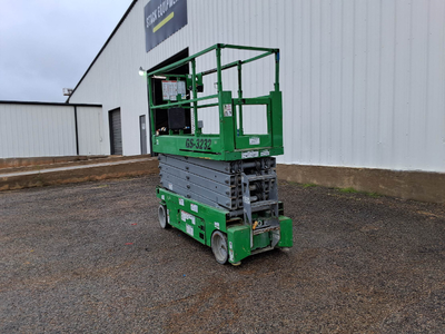 USED 2016 Genie GS-3232