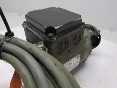 Danfoss Bauer BG04-31/DU04LA8/SP 0,015kW 810RPM 255-480V  50/60Hz Geared Motor