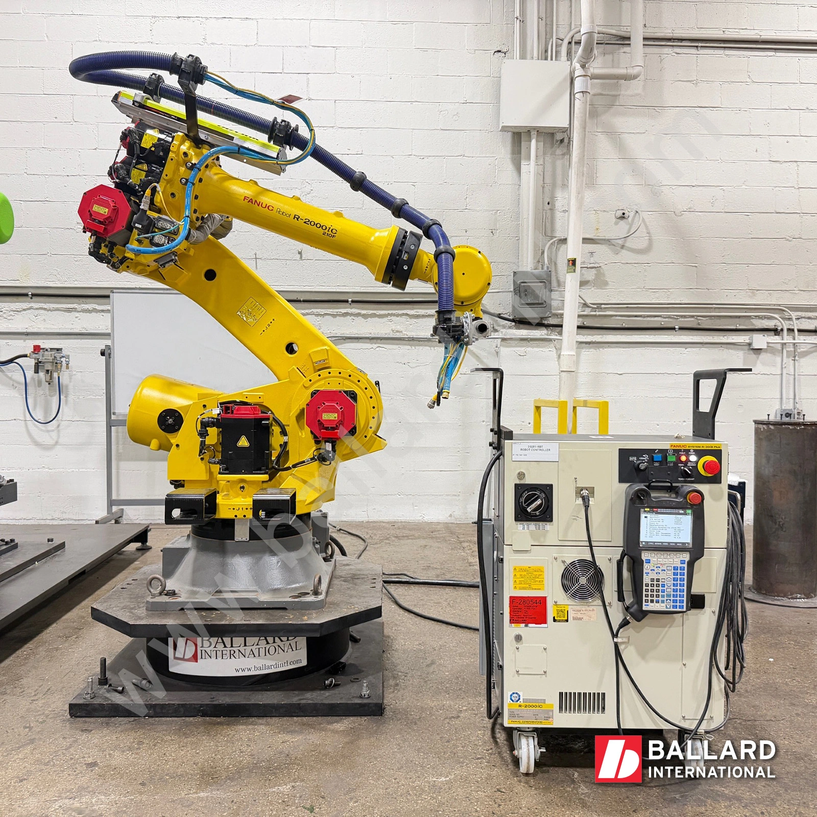 FANUC R-2000iC/210F Robot w/ R30iB Plus – NEW! NEVER PUT INTO PRODUCTION