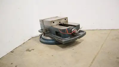 6.5" Milling Vise (Used) - 3