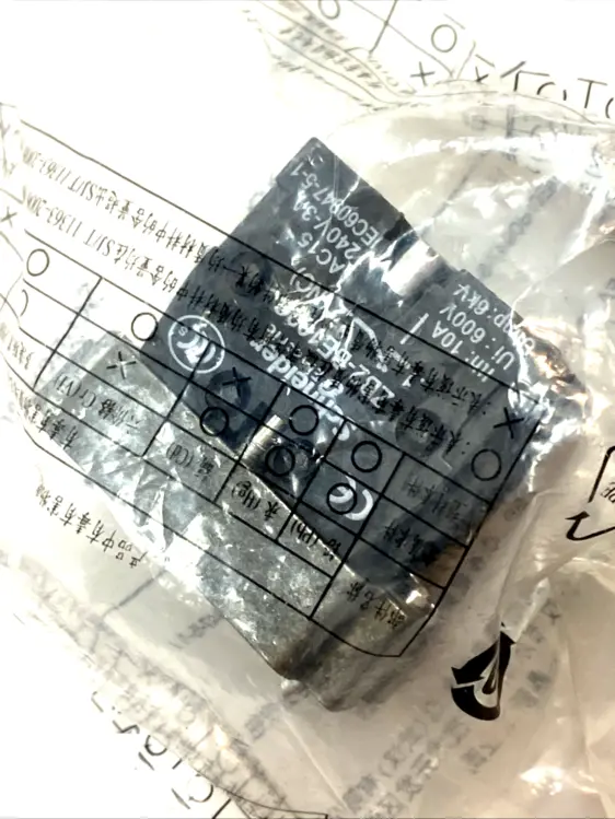 New | in-Stock SCHNEIDER ELECTRIC BODY/CONTACT BLOCK BASE 22MM Contact Blocks | Maverick Industrial Sales #1104814