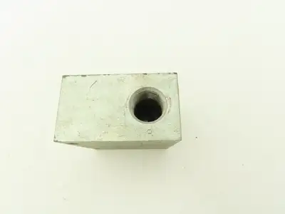 Dana 987618 Hydraulic Manifold Block W Flow Control Valve