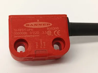 USED BANNER SAFETY SWITCH 806396