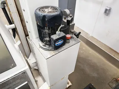 2016 EMPIRE AR300 Spiral Tipable Mixer | Harvest Equipment and Fabrication Inc (23)