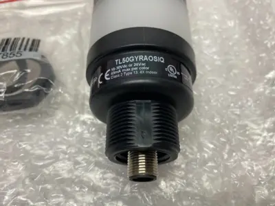 USED BANNER ENGINEERING CORE SERIES 50MM LED TOWER LIGHT 3-COLOR, AUDIBLE