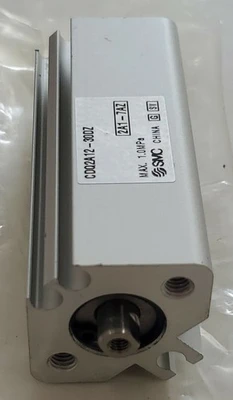 NEW SMC CDQ2A12-30DZ