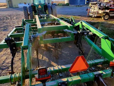 USED 2020 MCFARLANE QT209