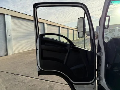 2023 ISUZU NPR XD Vans | Machinery Network (9)