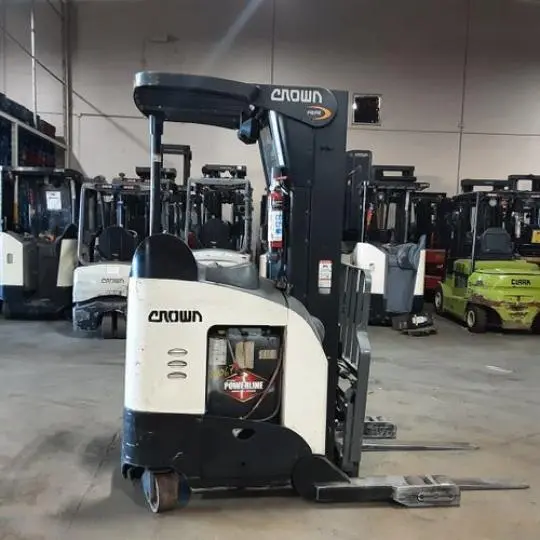 USED 2016 CROWN RR5725-45