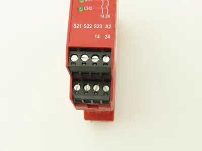 Allen Bradley 440R-D23171 Guardmaster MSR125HP Safety Relay Unit 24VDC Ser A
