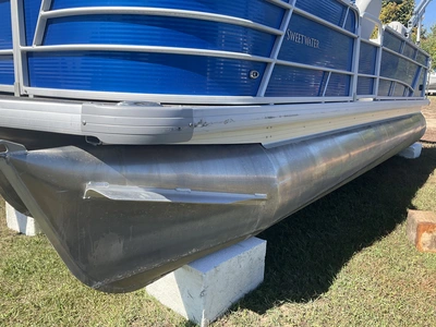 Used 2022 GODFREY SWEETWATER Boats (Misc) Michigan US | Miedema Asset Management Group #1474489