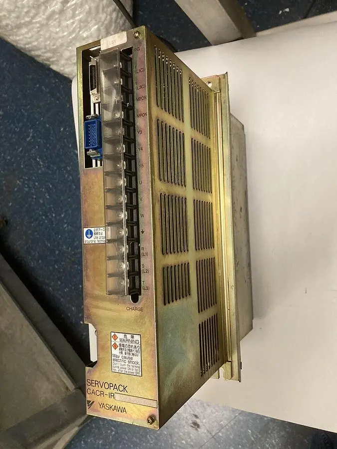 USED YASKAWA CACR-IR30SFB