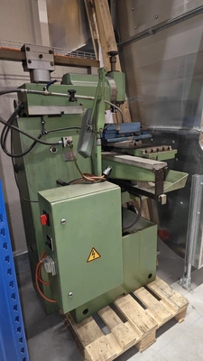 ACIERA Universal Mill, in very good used condition