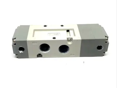 VFA5420-03 | SMC  Pneumatic Valve 3-Position 3/8" Ports - Used
