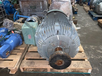 250 hp 1188 rpm 460 volts Reliance Electric AC Motor