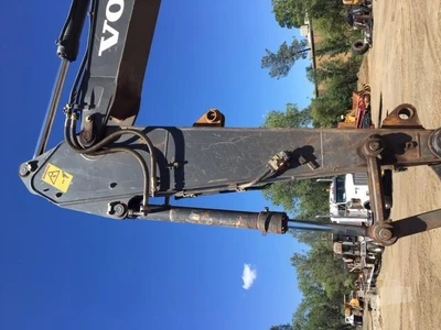 Used 2012 VOLVO EC220DL Crawler Excavators California US | Mittry Construction #1363469
