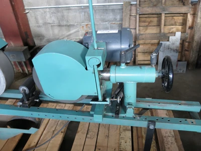 BADER CENTERLESS TUBE POLISHER