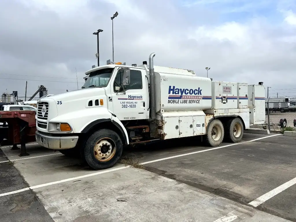 Used 1999 STERLING LT-9513 Fuel & Lube Trucks Texas US | MCO Truck & Equipment #1513778