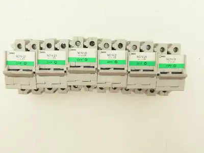 IDEC NC1V-2100 Circuit Breaker 2-Pole 220vAC/125vDC 5A 10A 20A Lot of 14