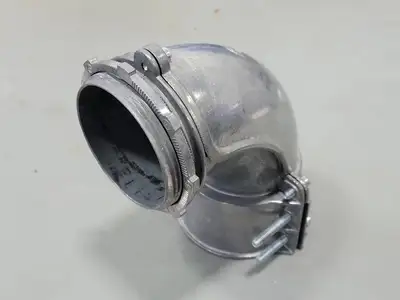 90 Degree 3" Squeeze Connector