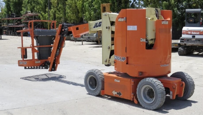 USED 2023 JLG E300AJP