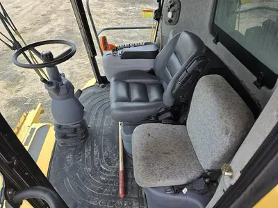 USED 2009 NEW HOLLAND CR9060